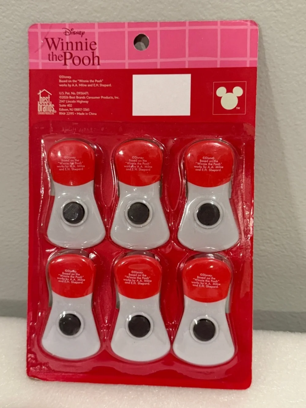 Set of 6 Disney Winnie the Pooh Magnetic Bag Clips NEW - Picture 2 of 2